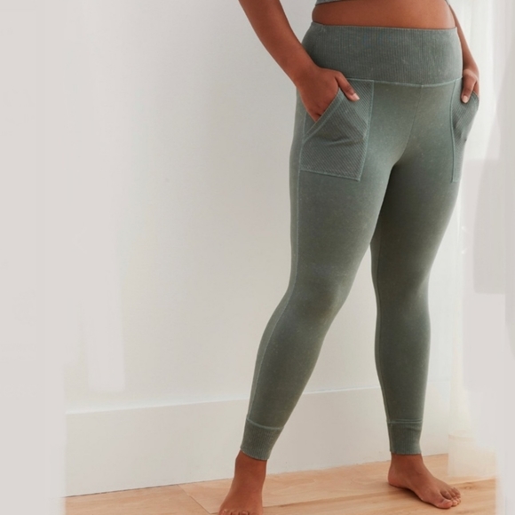 aerie Pants - Aerie Chill Play Move Olive Leggings Medium